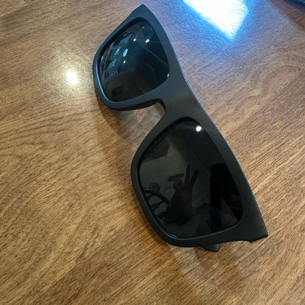 New Burberry Matte Black Sunglasses - Picture 2 of 10